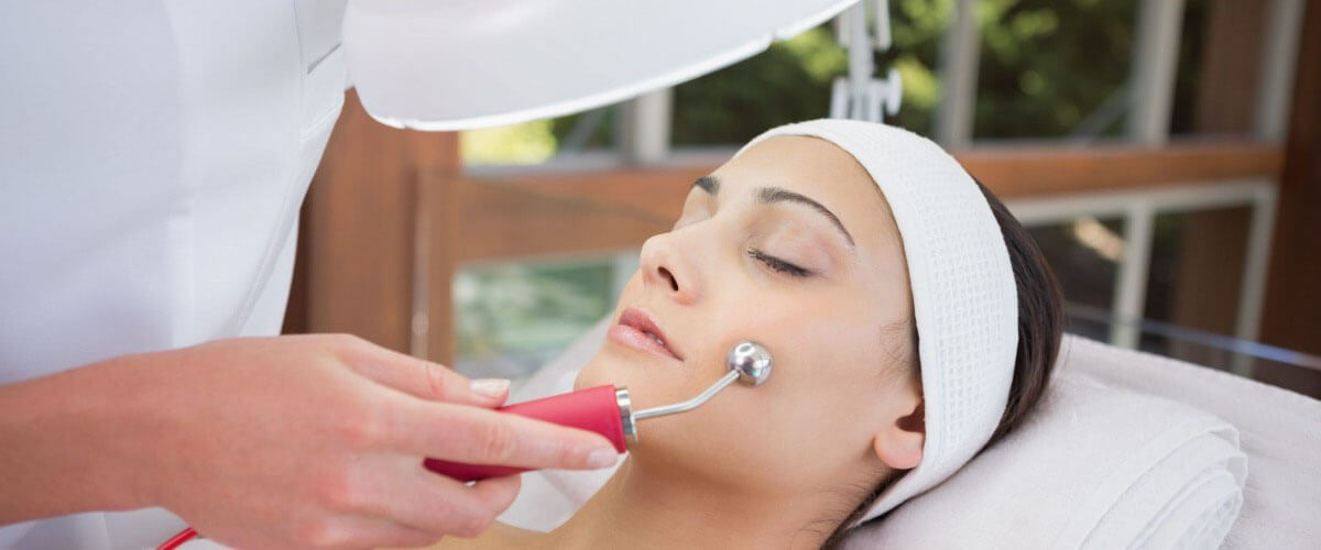 skin treatment in salon